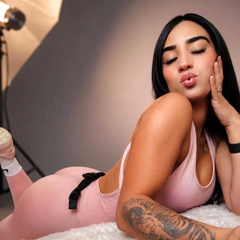karolyne_babee — FansOnlyX creator profile