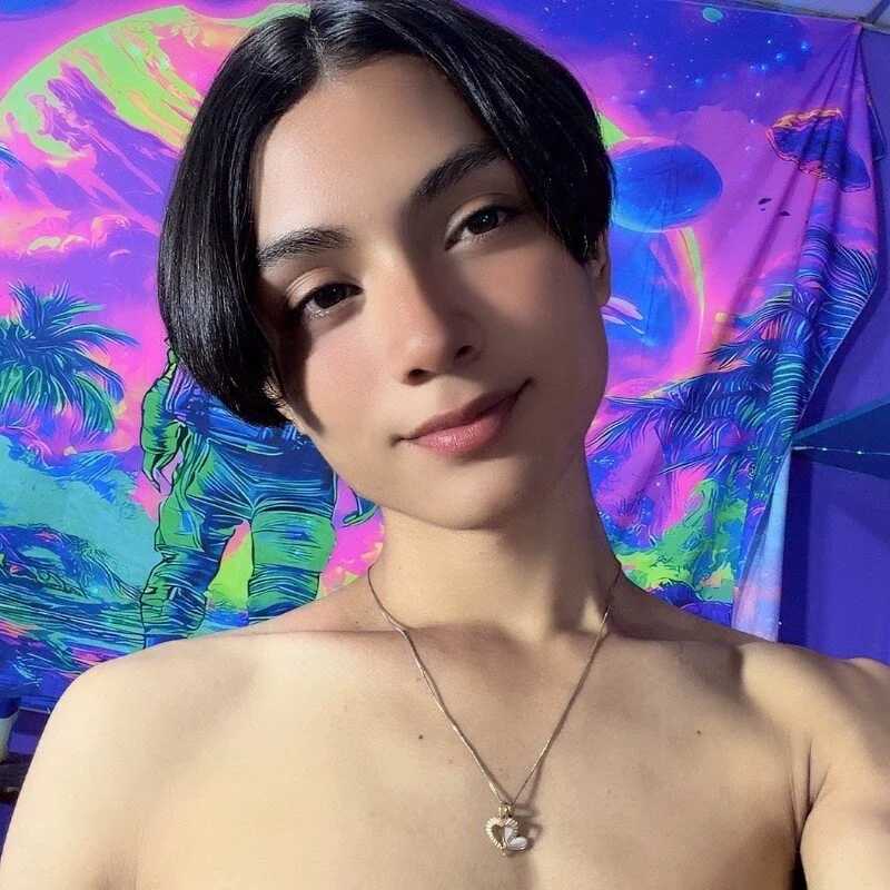 Annie_rosev — FansOnlyX creator profile