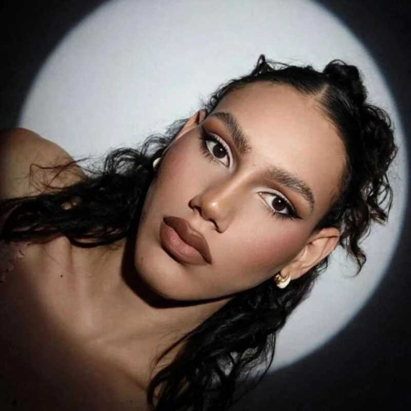 isabela_lovestory_ — FansOnlyX creator profile