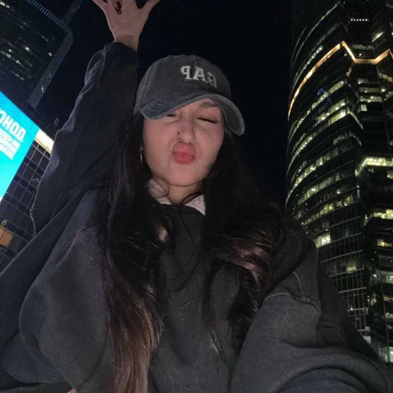 CristaLefkowitz — FansOnlyX creator profile