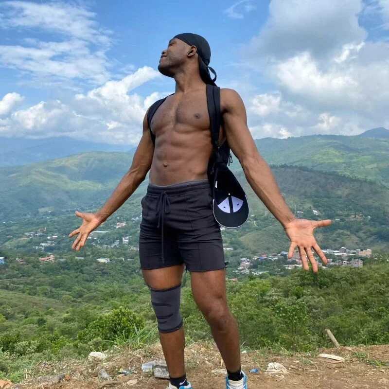 boysexyy — FansOnlyX creator profile