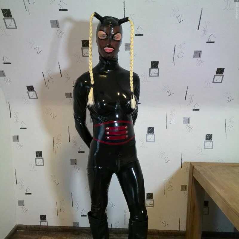 latexluisa — FansOnlyX creator profile
