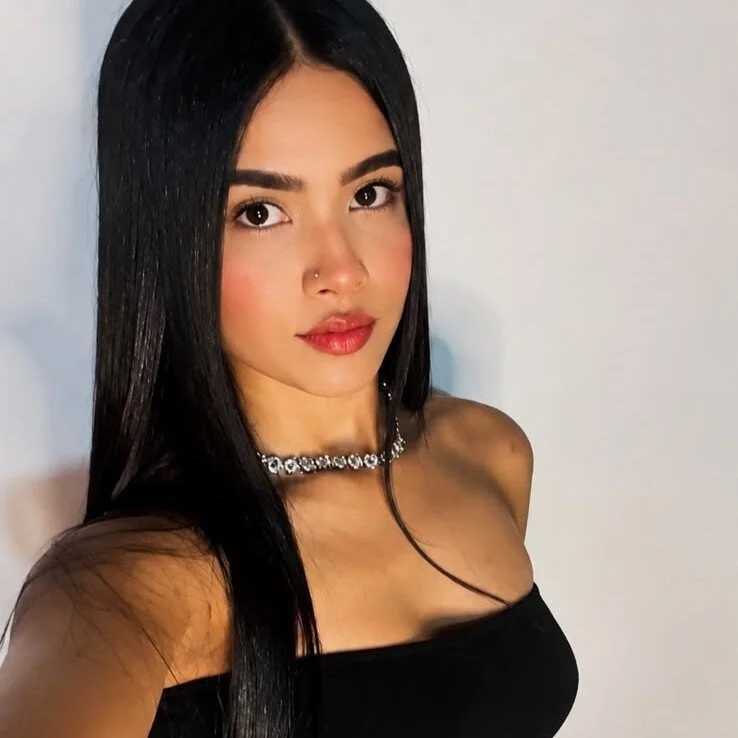 Violette_Collinss — FansOnlyX creator profile