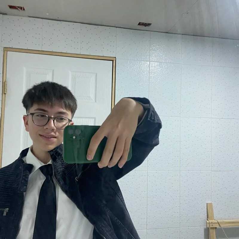 dani98_qq — FansOnlyX creator profile