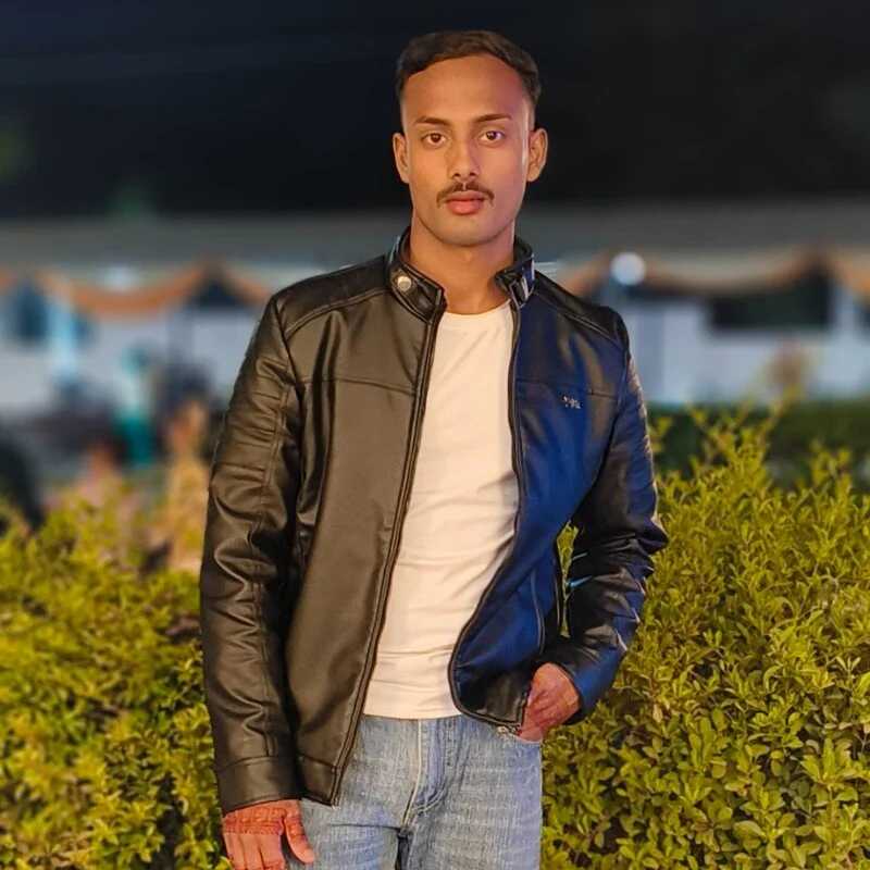 Mayaksh01 — FansOnlyX creator profile