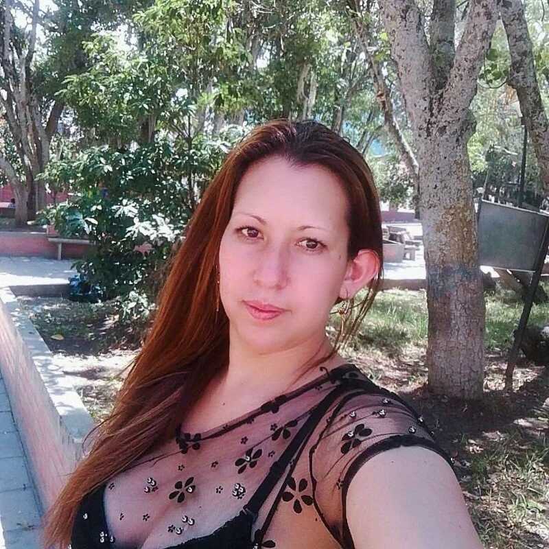 ava_toms — FansOnlyX creator profile