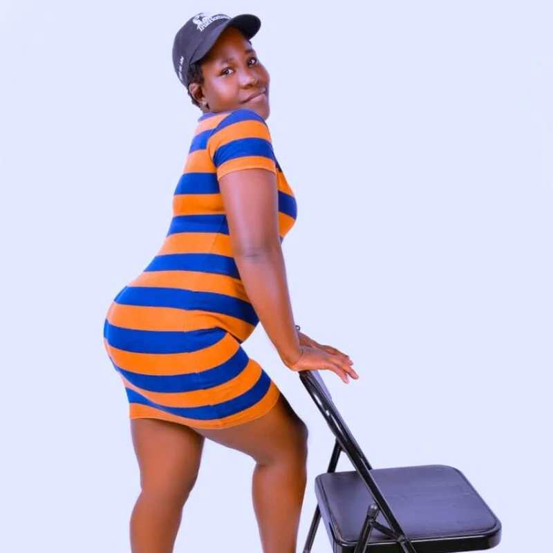 XXXEbonylove — FansOnlyX creator profile