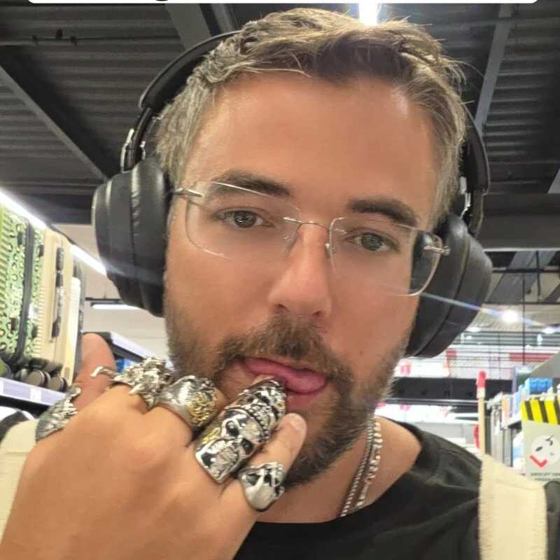 Wargob_ — FansOnlyX creator profile