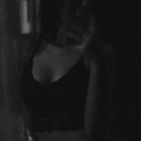 MiraAbellana — FansOnlyX creator profile