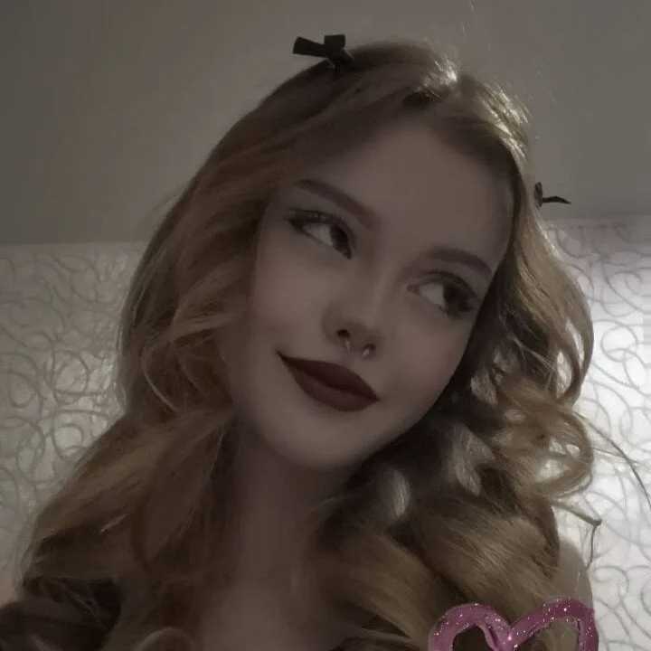 AriaArcane — FansOnlyX creator profile