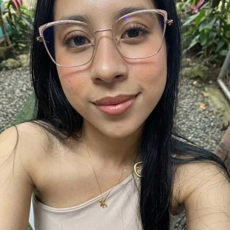 victoria_sr1 — FansOnlyX creator profile