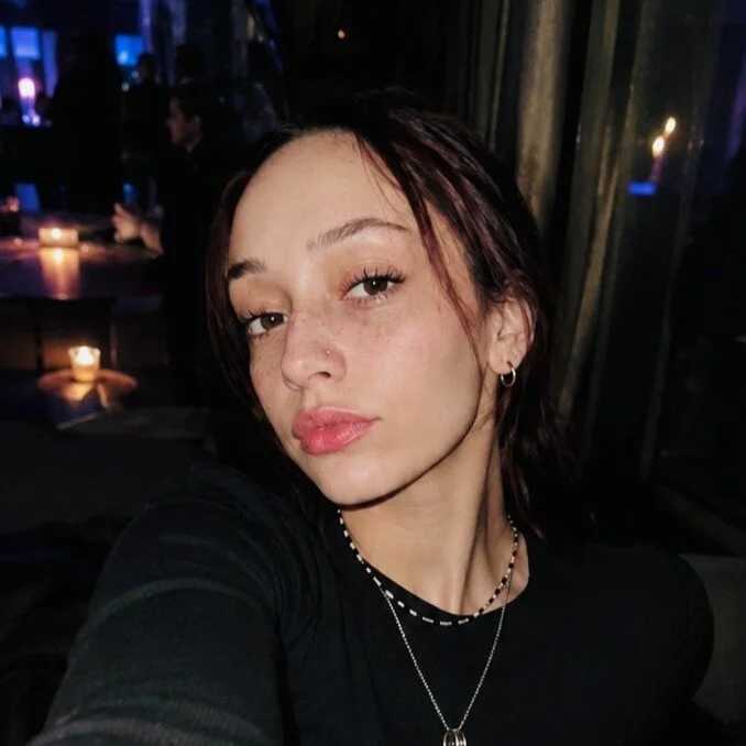 AyeHoney — FansOnlyX creator profile