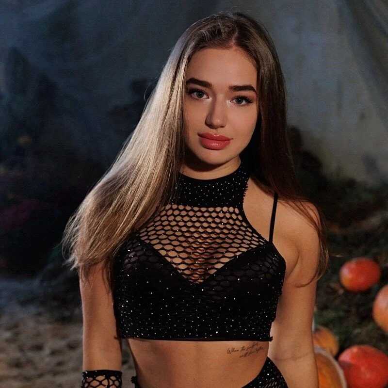 LovelyJessie — FansOnlyX creator profile