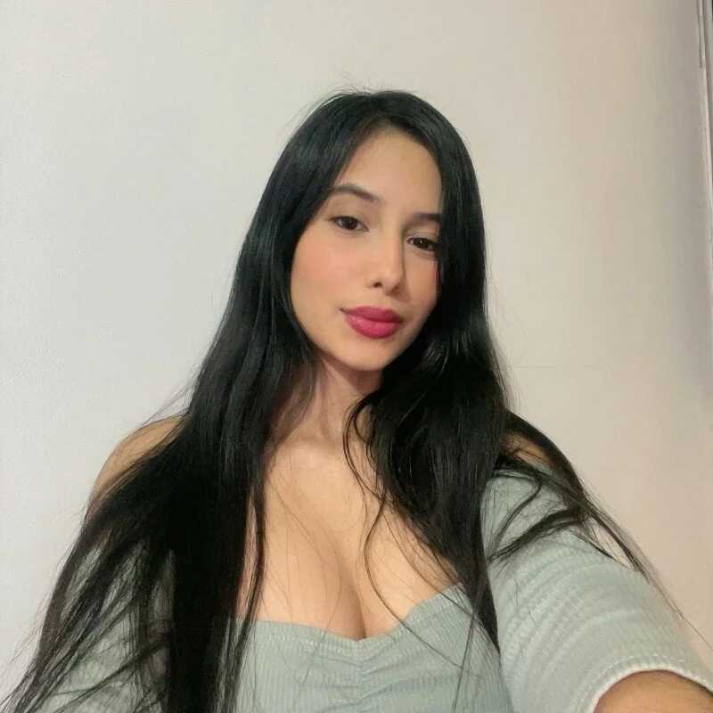 Valessia18 — FansOnlyX creator profile