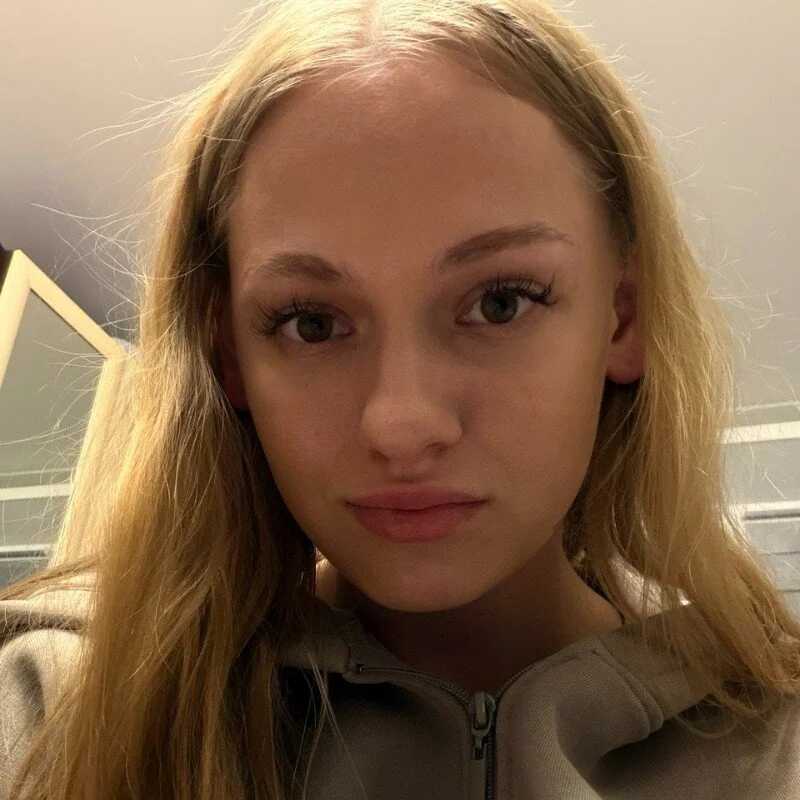 onelovelyalice — FansOnlyX creator profile