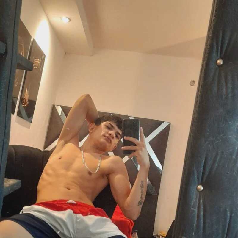 Jesshot_bigcock20cm — FansOnlyX creator profile