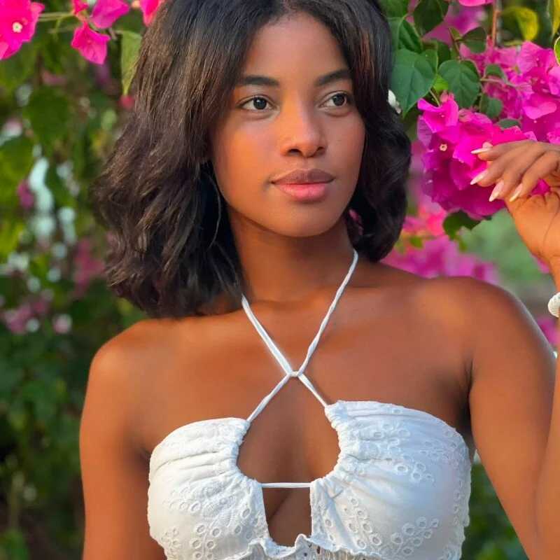 aliyah_decker — FansOnlyX creator profile