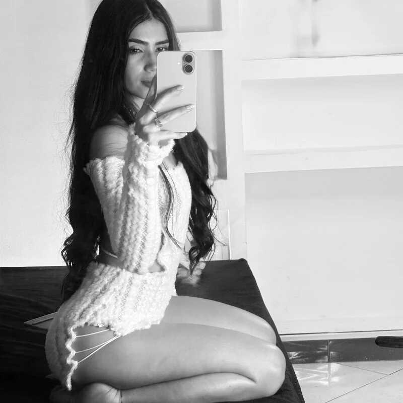 SaraRoy_ — FansOnlyX creator profile