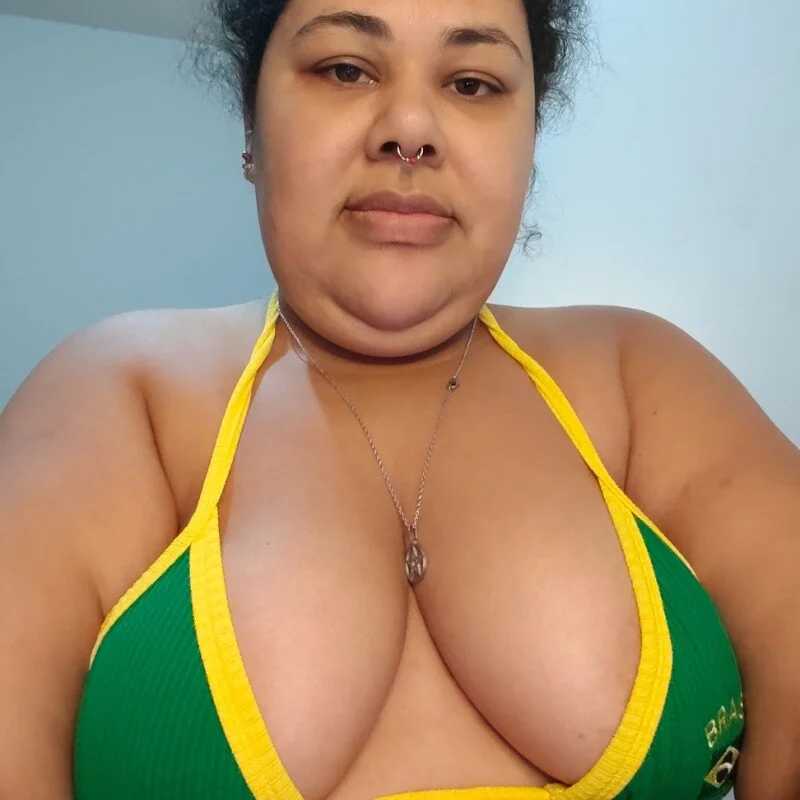 xlatinastar — FansOnlyX creator profile