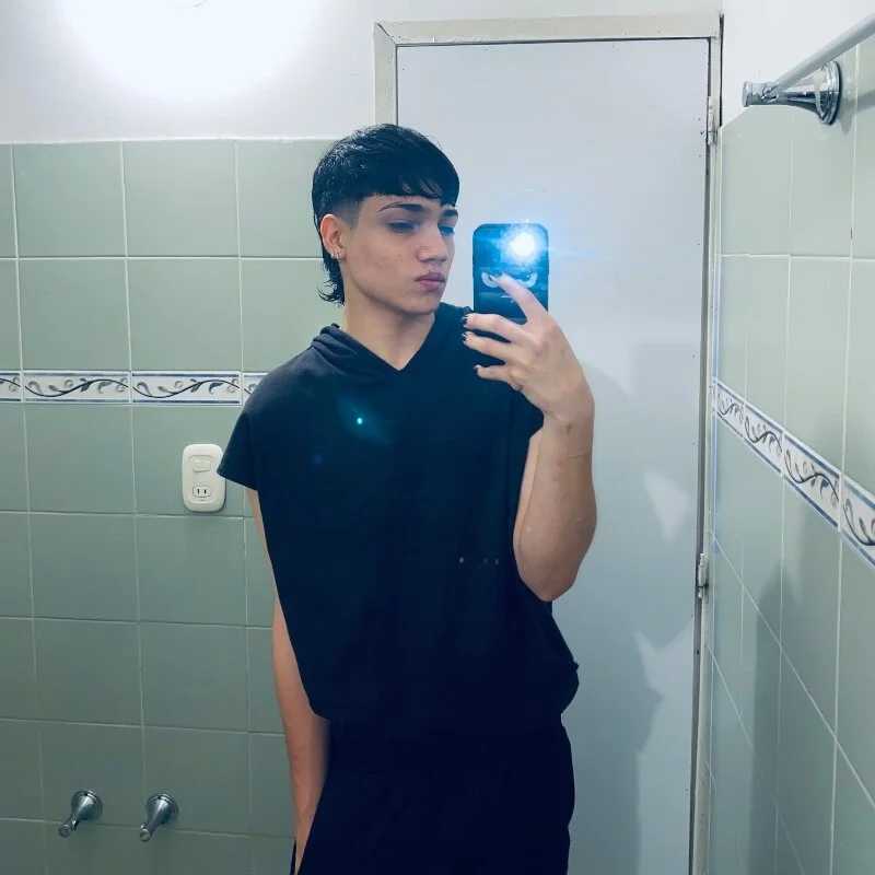 SamBlack_ — FansOnlyX creator profile