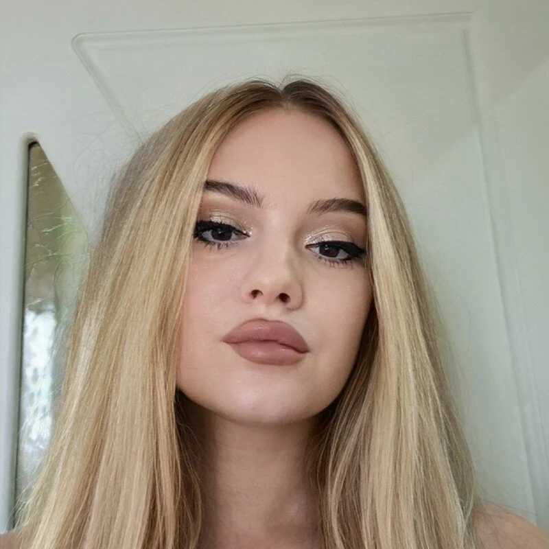 ANA_STA_S_ — FansOnlyX creator profile