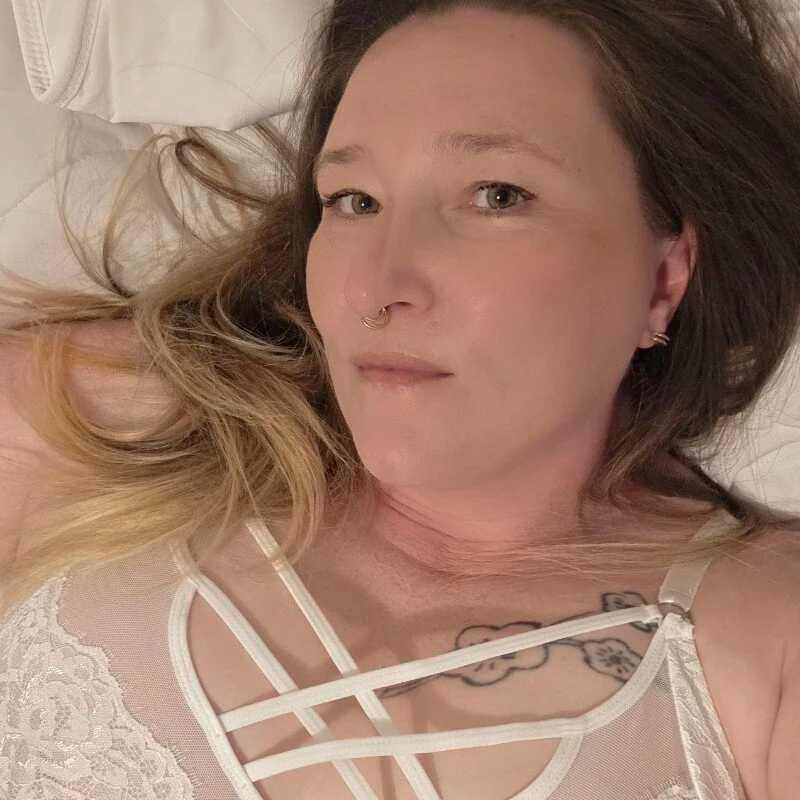 AlliRandle — FansOnlyX creator profile