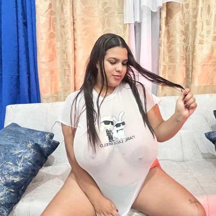 nathalia_correa — FansOnlyX creator profile