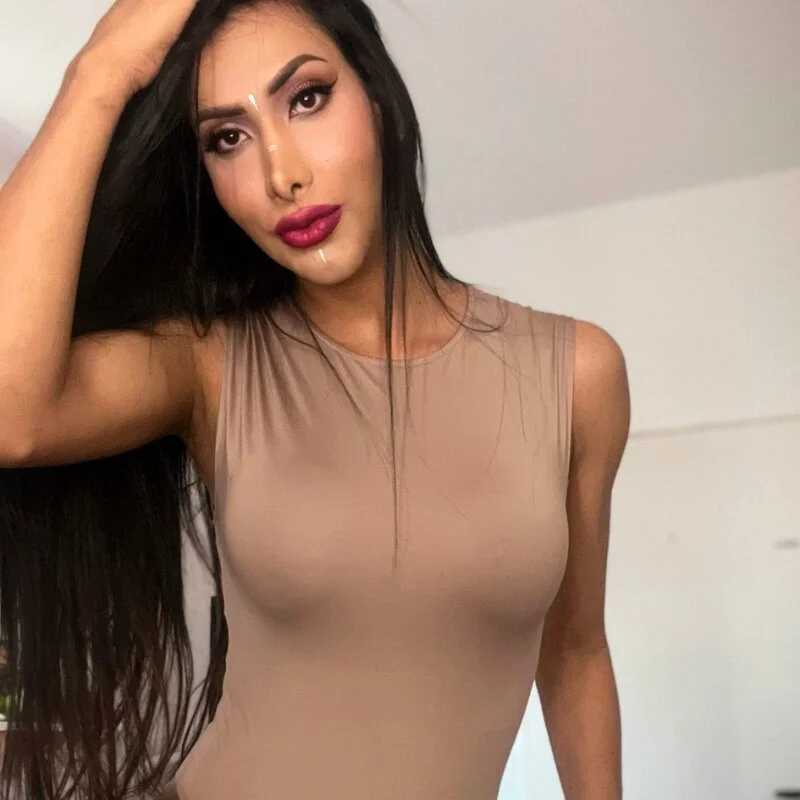 Yoli_barbie_ — FansOnlyX creator profile
