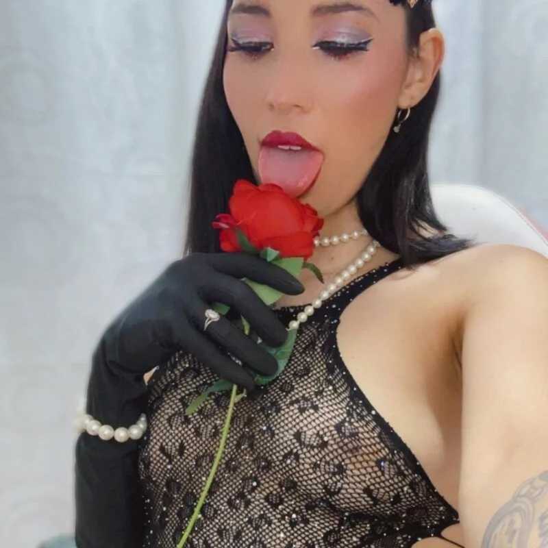 sapphiresexyhot — FansOnlyX creator profile
