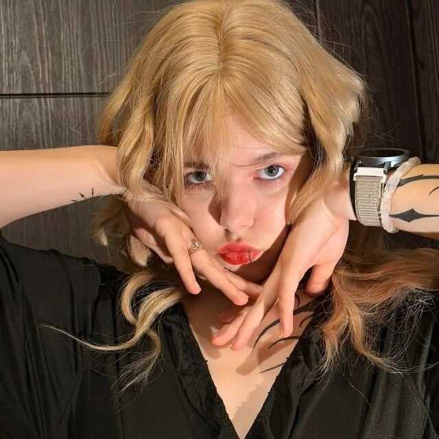 MadalynNosel — FansOnlyX creator profile