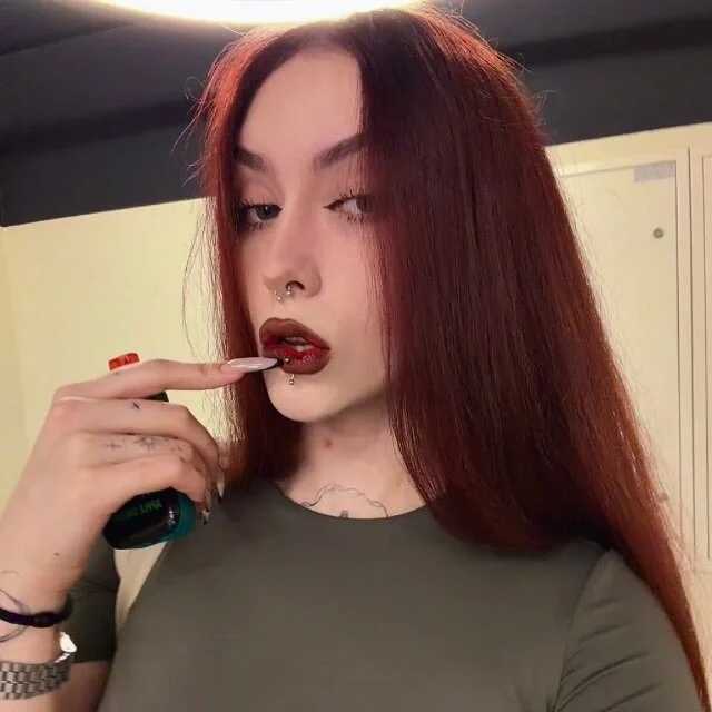 LouraSilvius — FansOnlyX creator profile