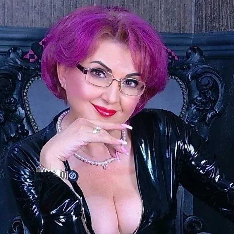 IsabelaConte — FansOnlyX creator profile
