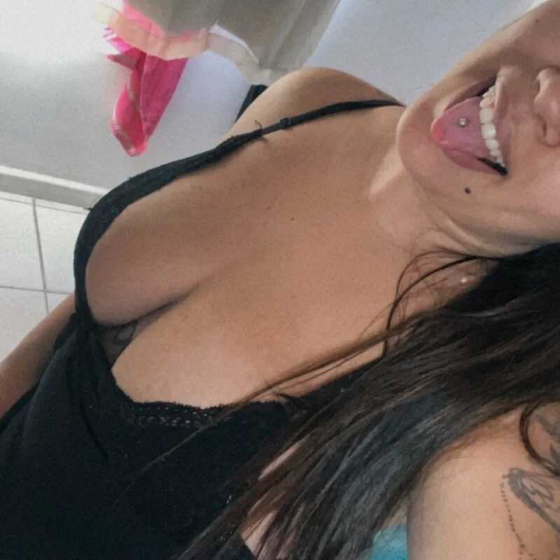 biancaalvess — FansOnlyX creator profile