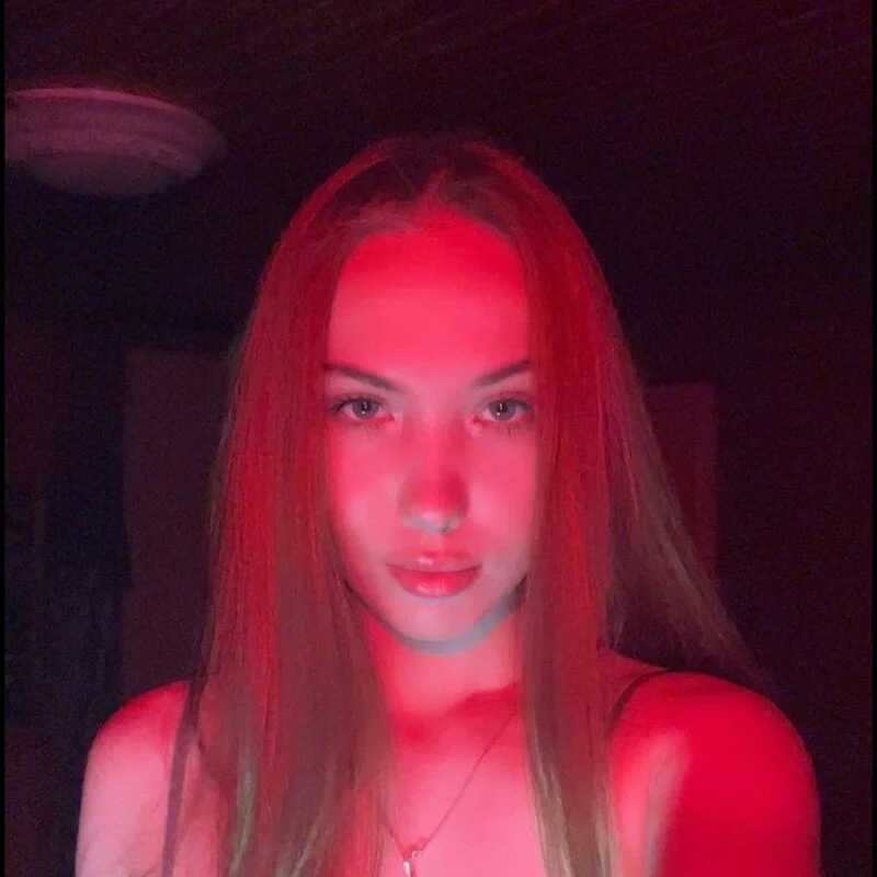 AdahThomasson — FansOnlyX creator profile