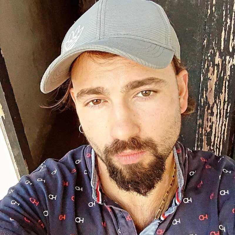 BeKartola — FansOnlyX creator profile