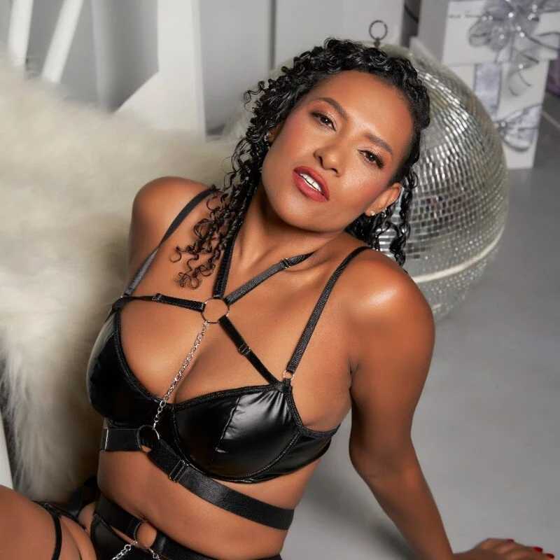 _Victoria_Hills — FansOnlyX creator profile