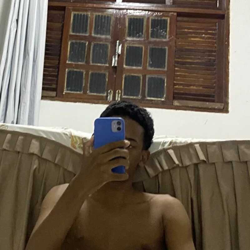 renannoviinho17z — FansOnlyX creator profile