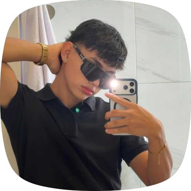 Axel_Cody_ — FansOnlyX creator profile