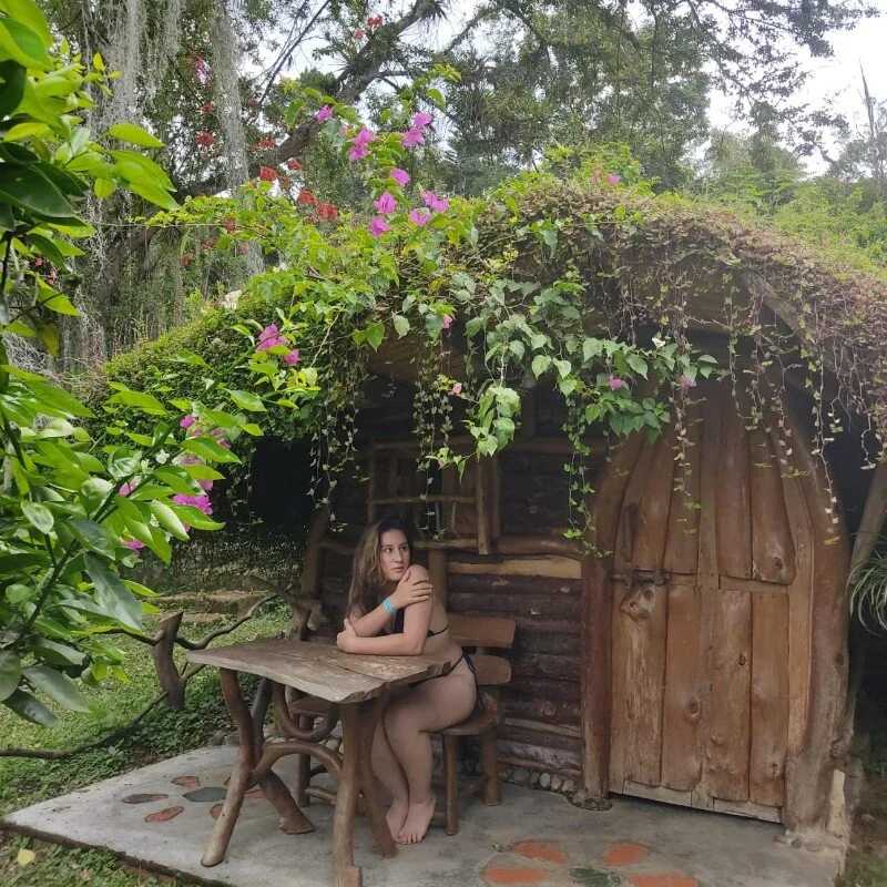 hanna__w — FansOnlyX creator profile