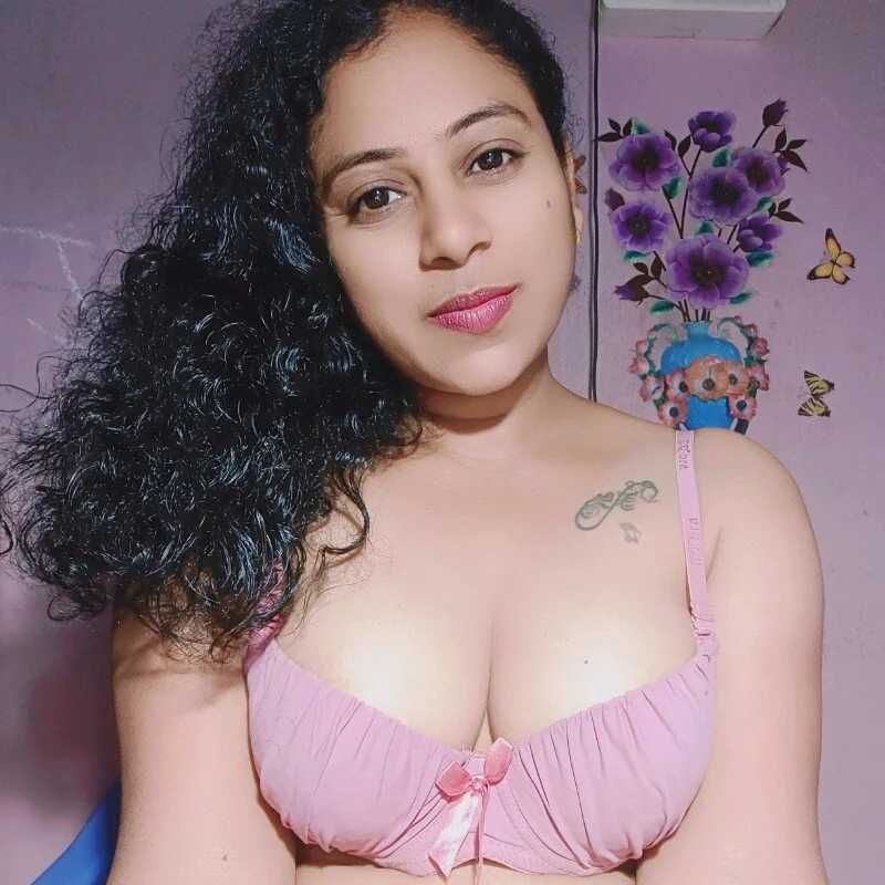 JENNIFERtamil — FansOnlyX creator profile