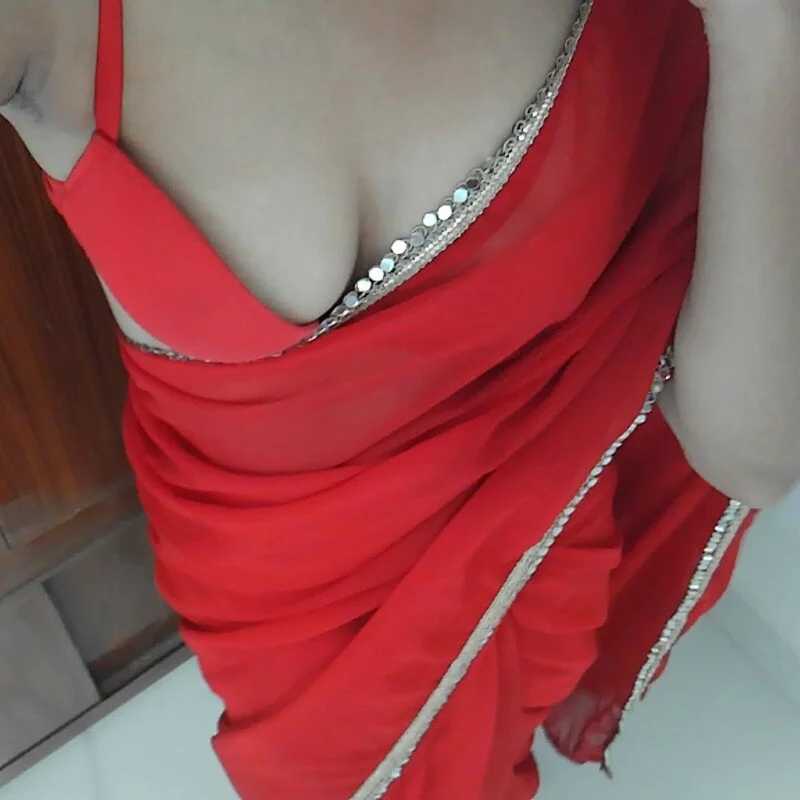 Eeraa_Sexy — FansOnlyX creator profile