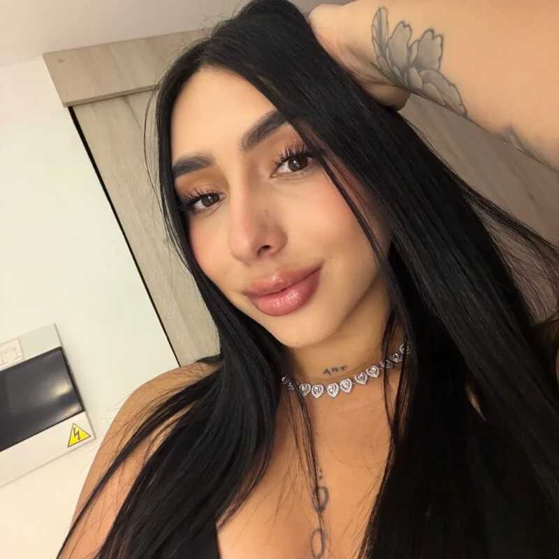 IsabellaNoir_ — FansOnlyX creator profile