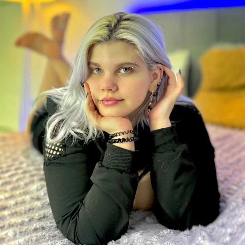 JoannLowe — FansOnlyX creator profile
