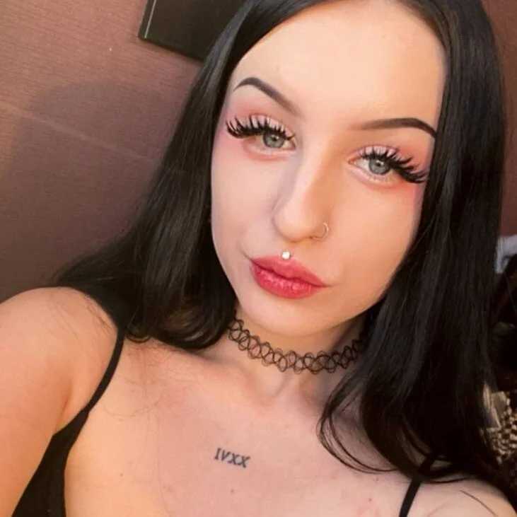 Coy_Emo_Princess — FansOnlyX creator profile