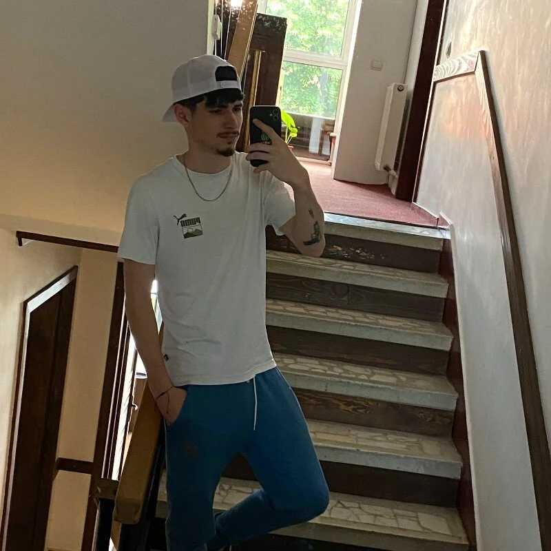 BigAlexxx1 — FansOnlyX creator profile