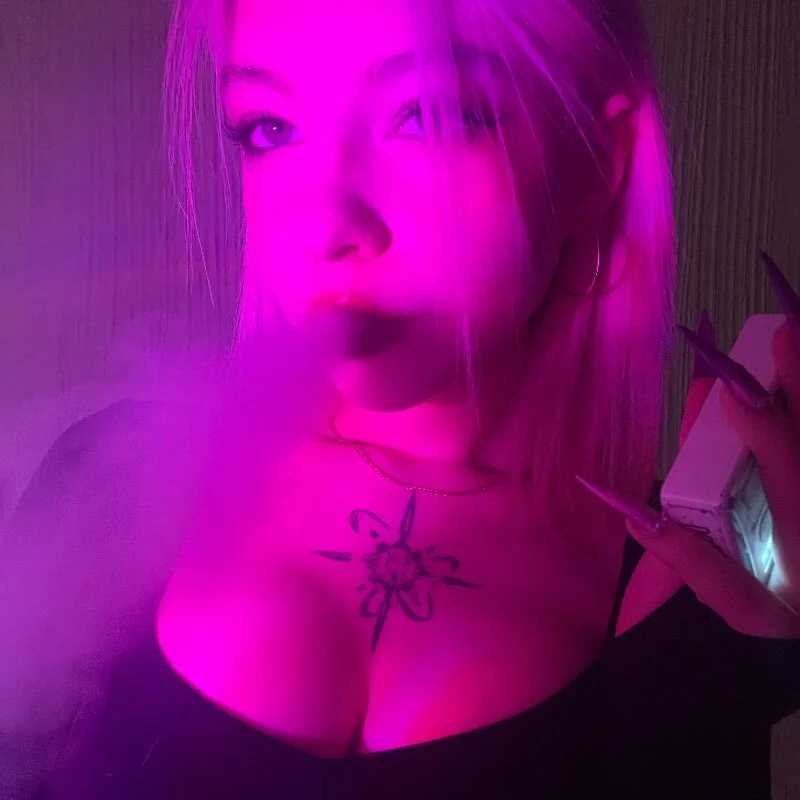 MiriaNova — FansOnlyX creator profile