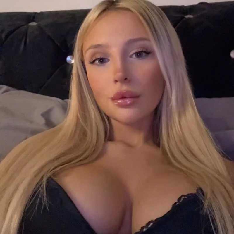 Devileyesxo — FansOnlyX creator profile
