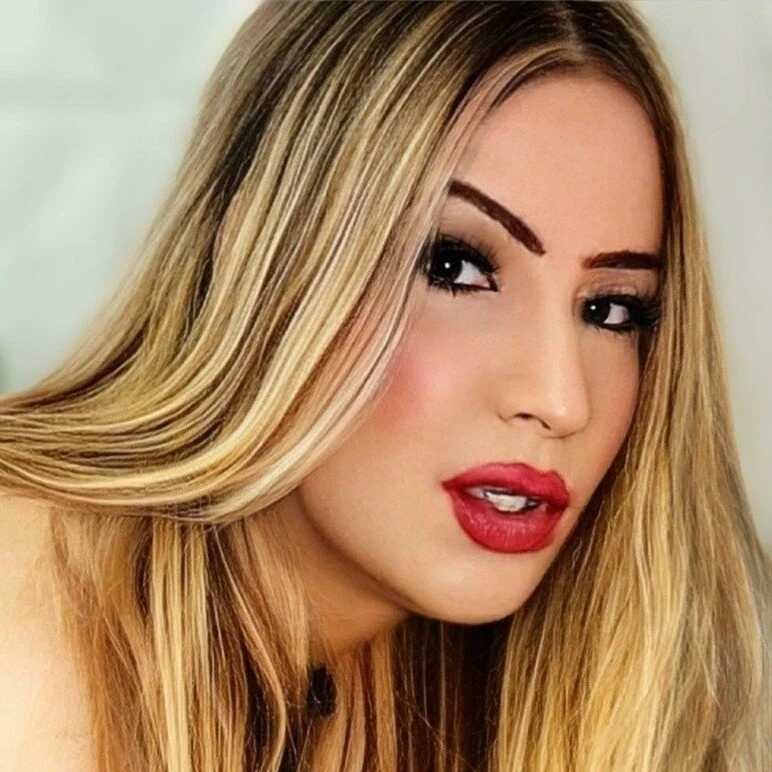 Karina_Blonde_Exclusive — FansOnlyX creator profile
