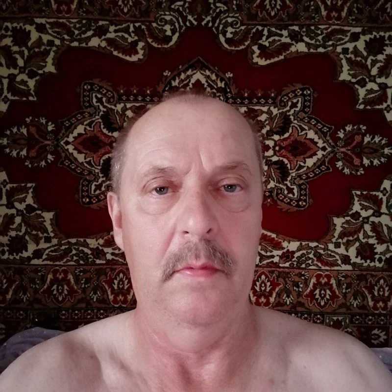 LBVF61 — FansOnlyX creator profile