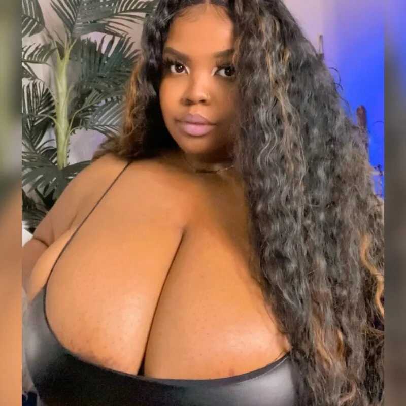 EbonyGoddessKira — FansOnlyX creator profile
